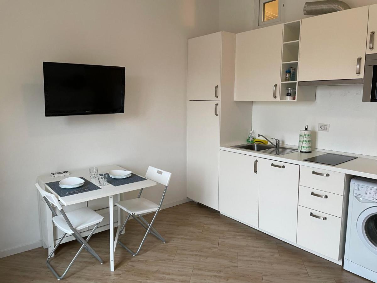 Studio In Milan - Nolo Appartement Buitenkant foto